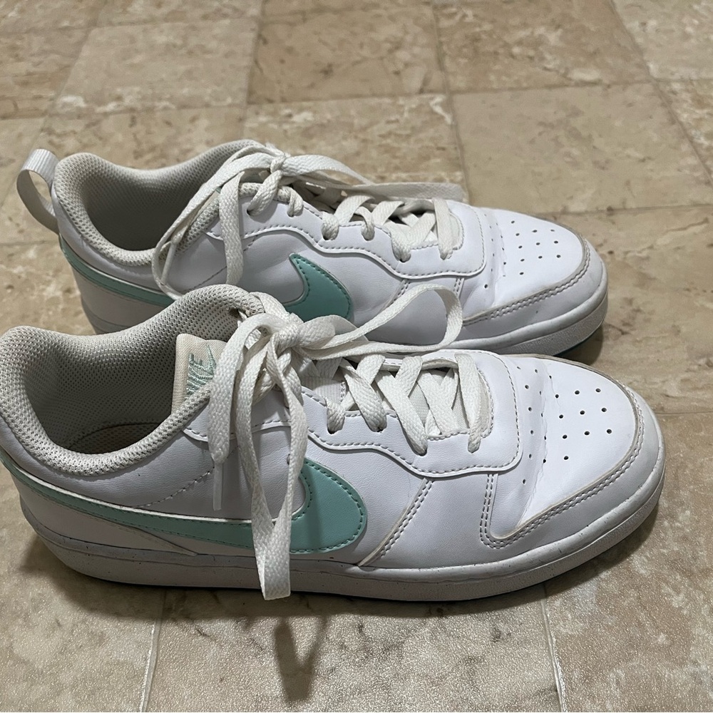 Nike Court Borough Low Size Youth 6